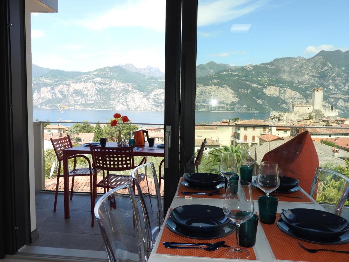 Appartamento Blue Sky Garda - Sunset Malcesine Esterno foto