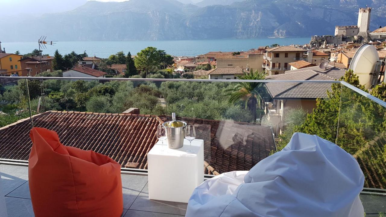 Appartamento Blue Sky Garda - Sunset Malcesine Esterno foto